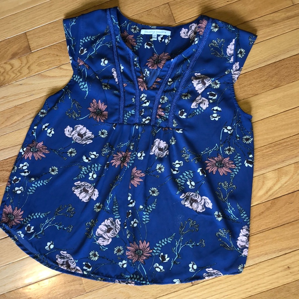 Collective Concepts floral sleeveless blouse